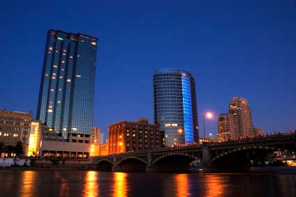 gr_night_skyline_lg